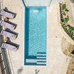 Kotinos Luxury
