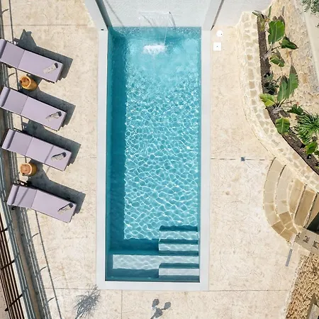 Kotinos Luxury